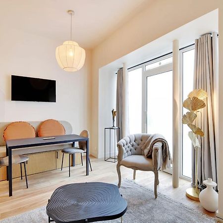 Charming 1-Bedr Parisian Apartment In Vibrant Rue D'Hauteville Ngoại thất bức ảnh